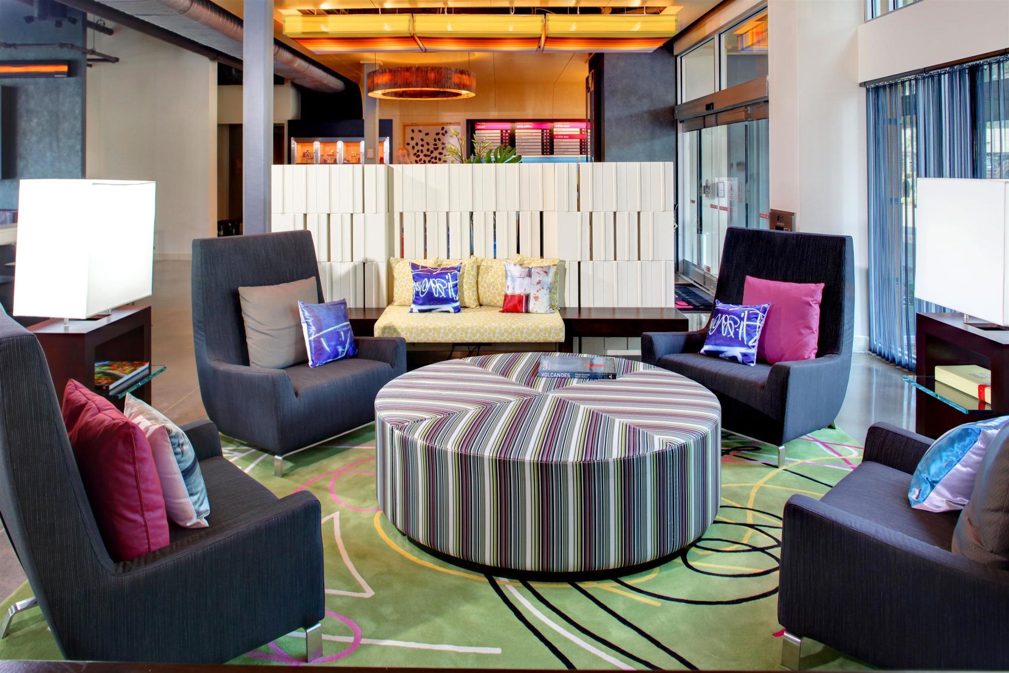 Aloft Chapel Hill Hotel Buitenkant foto